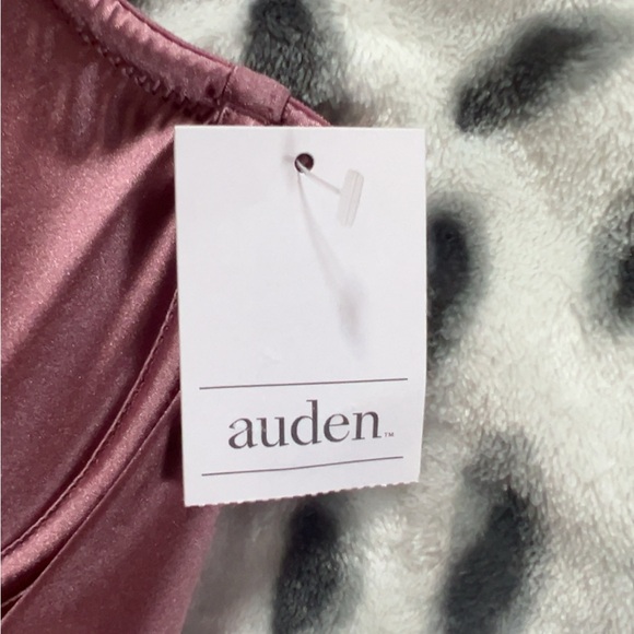 Auden Mauve Satin Bustier - Picture 4 of 4